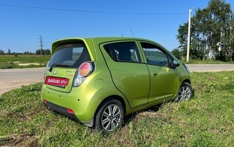 Chevrolet Spark III, 2011 год, 510 000 рублей, 3 фотография