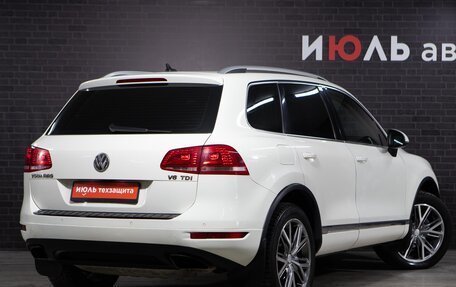 Volkswagen Touareg III, 2011 год, 1 976 000 рублей, 6 фотография