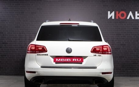 Volkswagen Touareg III, 2011 год, 1 976 000 рублей, 7 фотография