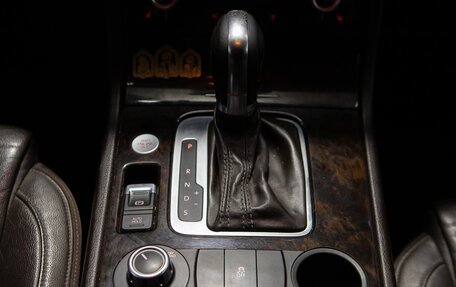 Volkswagen Touareg III, 2011 год, 1 976 000 рублей, 25 фотография
