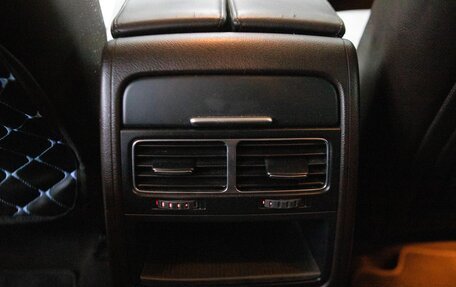 Volkswagen Touareg III, 2011 год, 1 976 000 рублей, 26 фотография