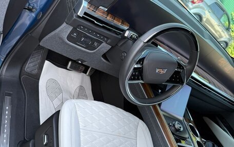Cadillac Escalade V, 2025 год, 17 фотография