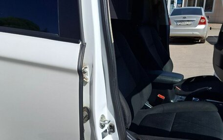 Mitsubishi Outlander III рестайлинг 3, 2015 год, 1 470 000 рублей, 11 фотография