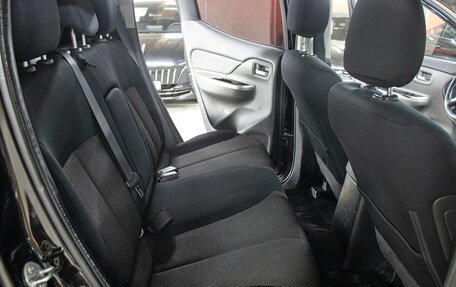 Mitsubishi L200 IV рестайлинг, 2017 год, 1 649 000 рублей, 12 фотография