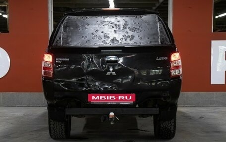 Mitsubishi L200 IV рестайлинг, 2017 год, 1 649 000 рублей, 6 фотография