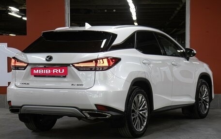 Lexus RX IV рестайлинг, 2020 год, 4 649 000 рублей, 5 фотография