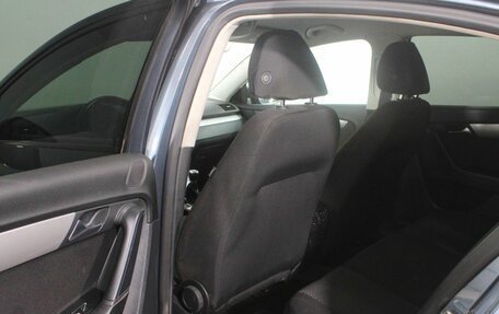 Volkswagen Passat B7, 2011 год, 880 000 рублей, 19 фотография