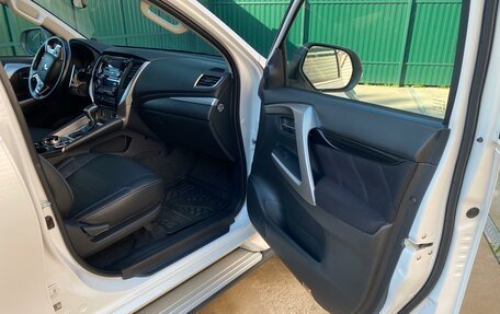 Mitsubishi Pajero Sport III рестайлинг, 2019 год, 3 200 000 рублей, 11 фотография