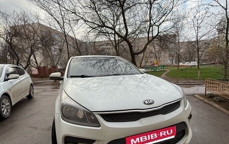 KIA Rio IV, 2017 год, 1 450 000 рублей, 2 фотография
