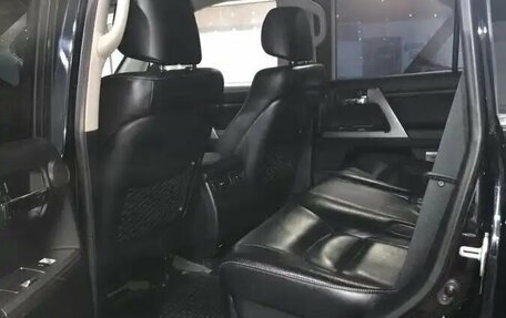 Toyota Land Cruiser 200, 2014 год, 3 550 000 рублей, 3 фотография