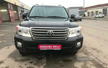 Toyota Land Cruiser 200, 2014 год, 3 550 000 рублей, 6 фотография