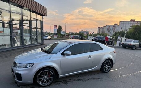 KIA Cerato III, 2010 год, 800 000 рублей, 3 фотография