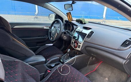 KIA Cerato III, 2010 год, 800 000 рублей, 6 фотография