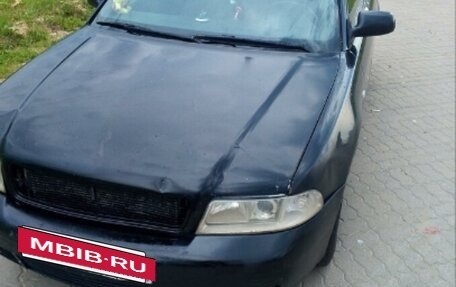 Audi A4, 2000 год, 200 000 рублей, 22 фотография