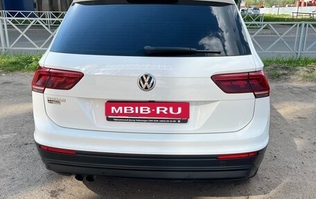 Volkswagen Tiguan II, 2019 год, 2 650 000 рублей, 10 фотография