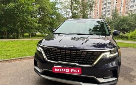KIA Carnival, 2022 год, 4 200 000 рублей, 3 фотография