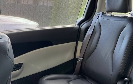KIA Carnival, 2022 год, 4 200 000 рублей, 16 фотография