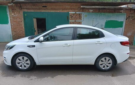 KIA Rio III рестайлинг, 2017 год, 999 000 рублей, 5 фотография
