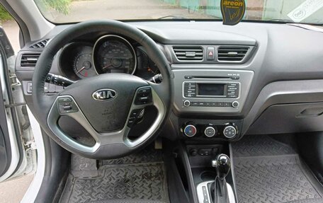 KIA Rio III рестайлинг, 2017 год, 999 000 рублей, 12 фотография