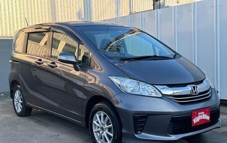 Honda Freed I, 2016 год, 690 000 рублей, 3 фотография