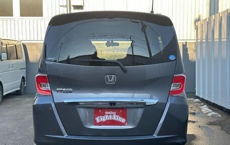 Honda Freed I, 2016 год, 690 000 рублей, 10 фотография