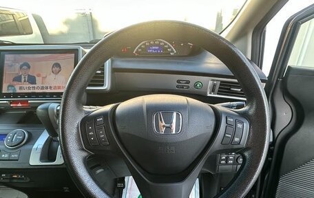 Honda Freed I, 2016 год, 690 000 рублей, 18 фотография