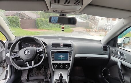 Skoda Octavia, 2011 год, 800 000 рублей, 13 фотография