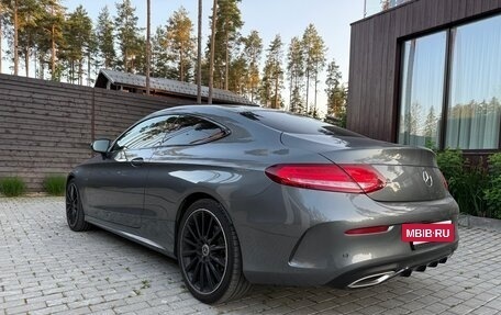 Mercedes-Benz C-Класс, 2018 год, 3 300 000 рублей, 5 фотография
