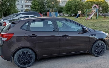 KIA Rio III рестайлинг, 2015 год, 1 000 000 рублей, 4 фотография