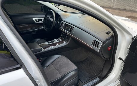 Jaguar XF I рестайлинг, 2011 год, 2 550 000 рублей, 14 фотография