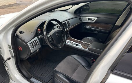 Jaguar XF I рестайлинг, 2011 год, 2 550 000 рублей, 11 фотография