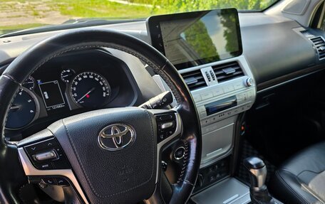 Toyota Land Cruiser Prado 150 рестайлинг 2, 2019 год, 4 400 000 рублей, 11 фотография