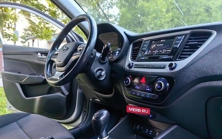 Hyundai Solaris II рестайлинг, 2018 год, 750 000 рублей, 5 фотография