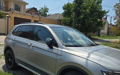 Volkswagen Tiguan II, 2020 год, 2 450 000 рублей, 4 фотография