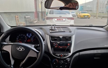Hyundai Solaris II рестайлинг, 2015 год, 550 000 рублей, 7 фотография