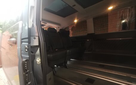Mercedes-Benz Viano, 2012 год, 3 500 000 рублей, 11 фотография