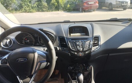Ford Fiesta, 2015 год, 750 000 рублей, 4 фотография