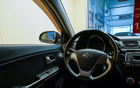 KIA Rio III рестайлинг, 2015 год, 1 049 000 рублей, 18 фотография