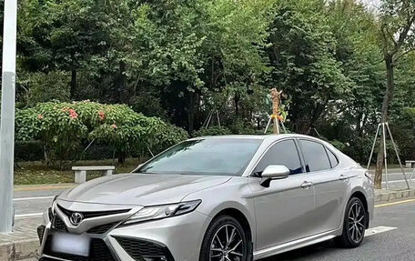 Toyota Camry, 2022 год, 2 220 000 рублей, 1 фотография