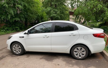 KIA Rio III рестайлинг, 2013 год, 650 000 рублей, 2 фотография