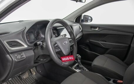 Hyundai Solaris II рестайлинг, 2019 год, 1 030 000 рублей, 10 фотография