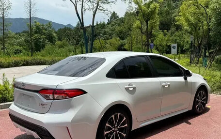 Toyota Corolla, 2022 год, 1 420 000 рублей, 4 фотография