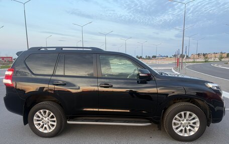 Toyota Land Cruiser Prado 150 рестайлинг 2, 2017 год, 4 499 000 рублей, 8 фотография