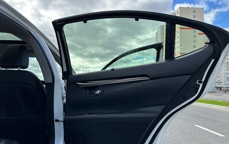 Lexus ES VII, 2015 год, 2 820 000 рублей, 23 фотография