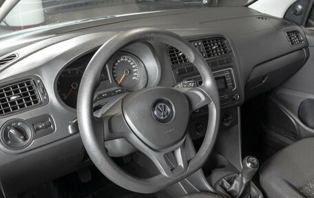 Volkswagen Polo VI (EU Market), 2016 год, 837 200 рублей, 3 фотография