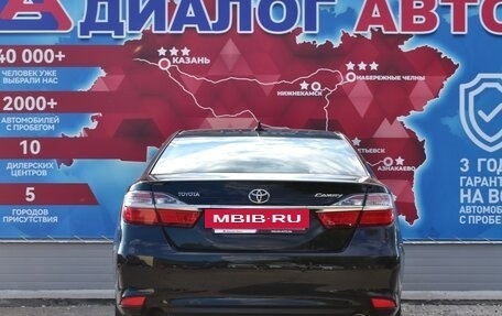 Toyota Camry, 2017 год, 2 300 000 рублей, 4 фотография