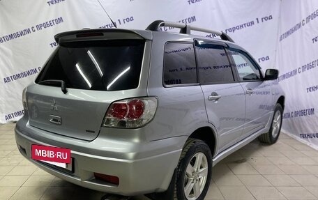 Mitsubishi Outlander III рестайлинг 3, 2004 год, 595 000 рублей, 5 фотография