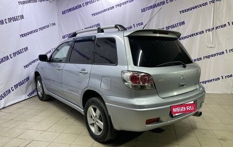 Mitsubishi Outlander III рестайлинг 3, 2004 год, 595 000 рублей, 3 фотография