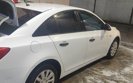 Chevrolet Cruze II, 2011 год, 530 000 рублей, 4 фотография