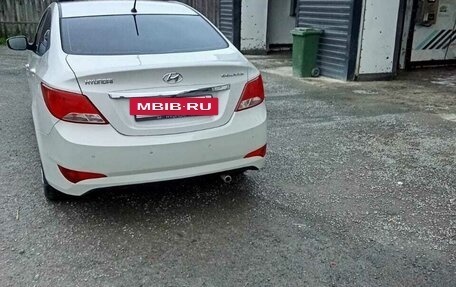 Hyundai Solaris II рестайлинг, 2014 год, 900 000 рублей, 12 фотография